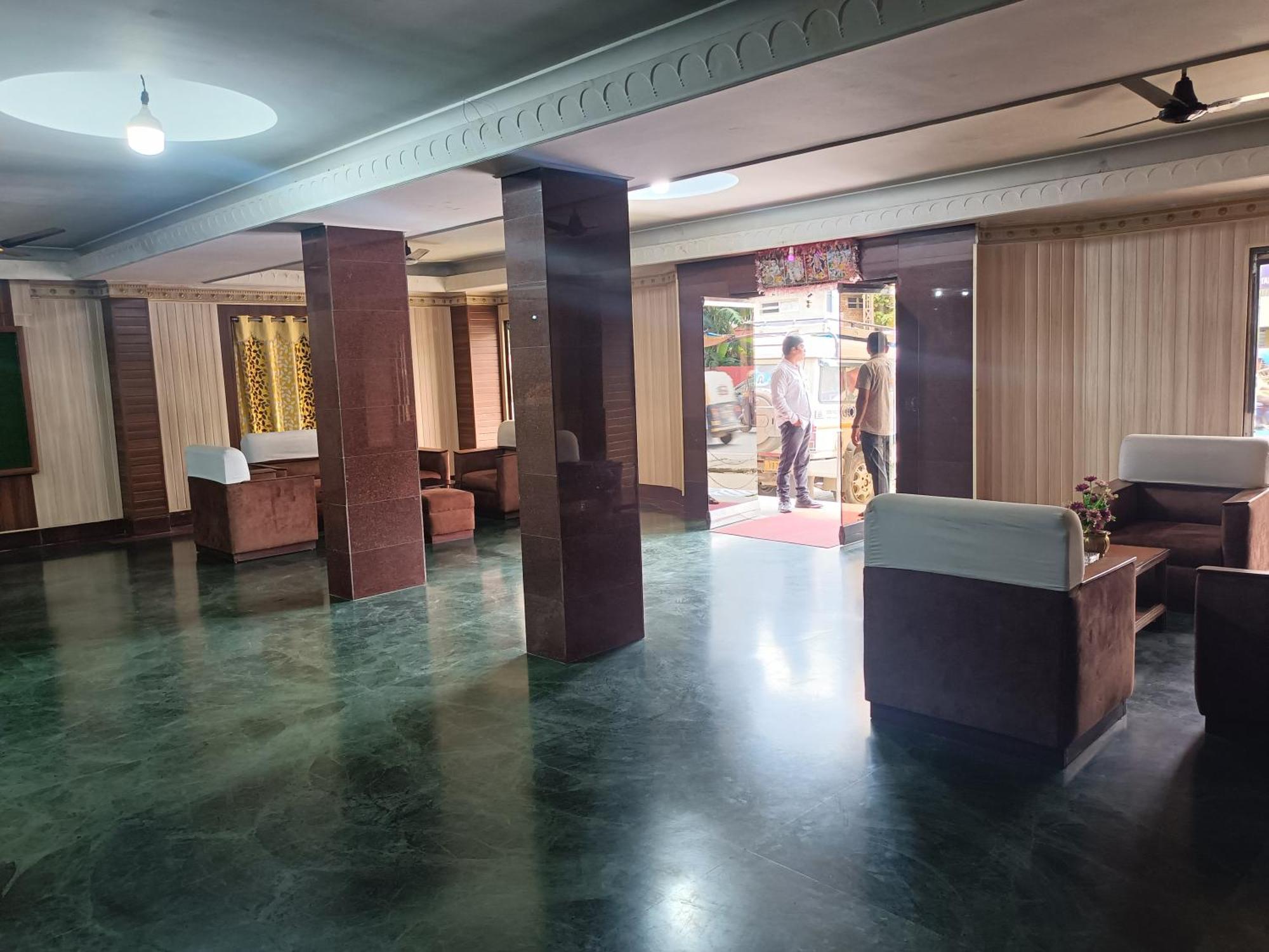 Hotel Sudakshina By Roh Silchar Exteriér fotografie