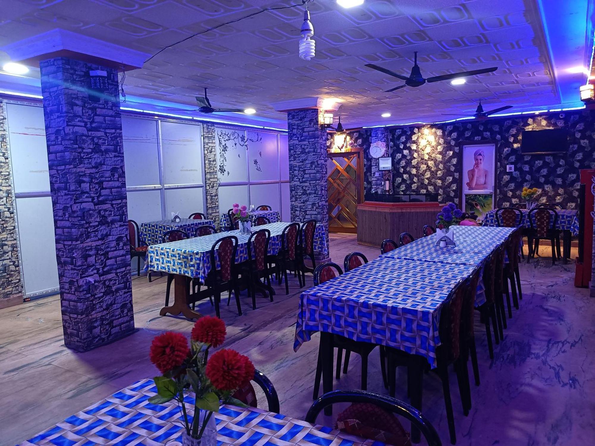 Hotel Sudakshina By Roh Silchar Exteriér fotografie