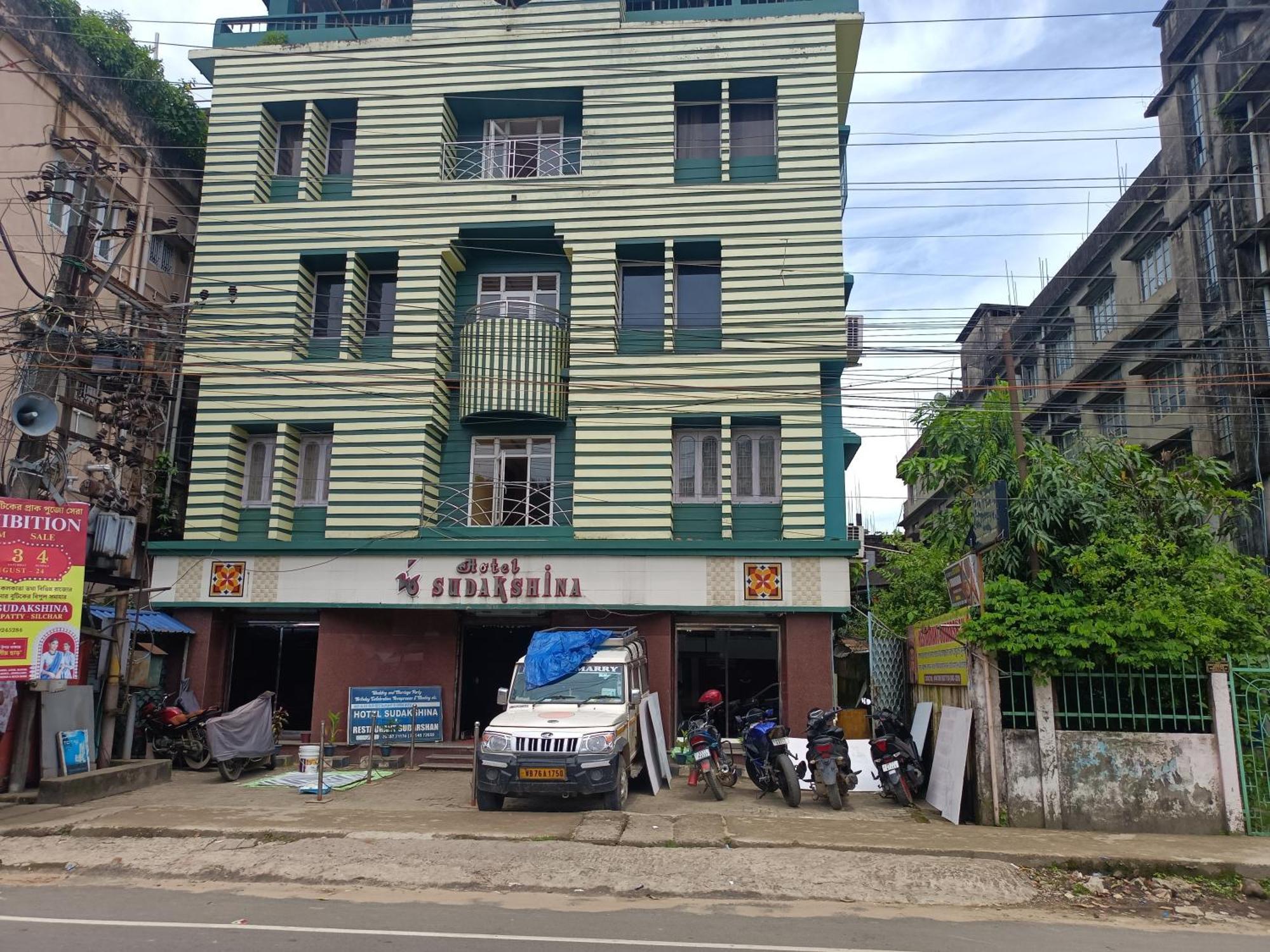 Hotel Sudakshina By Roh Silchar Exteriér fotografie