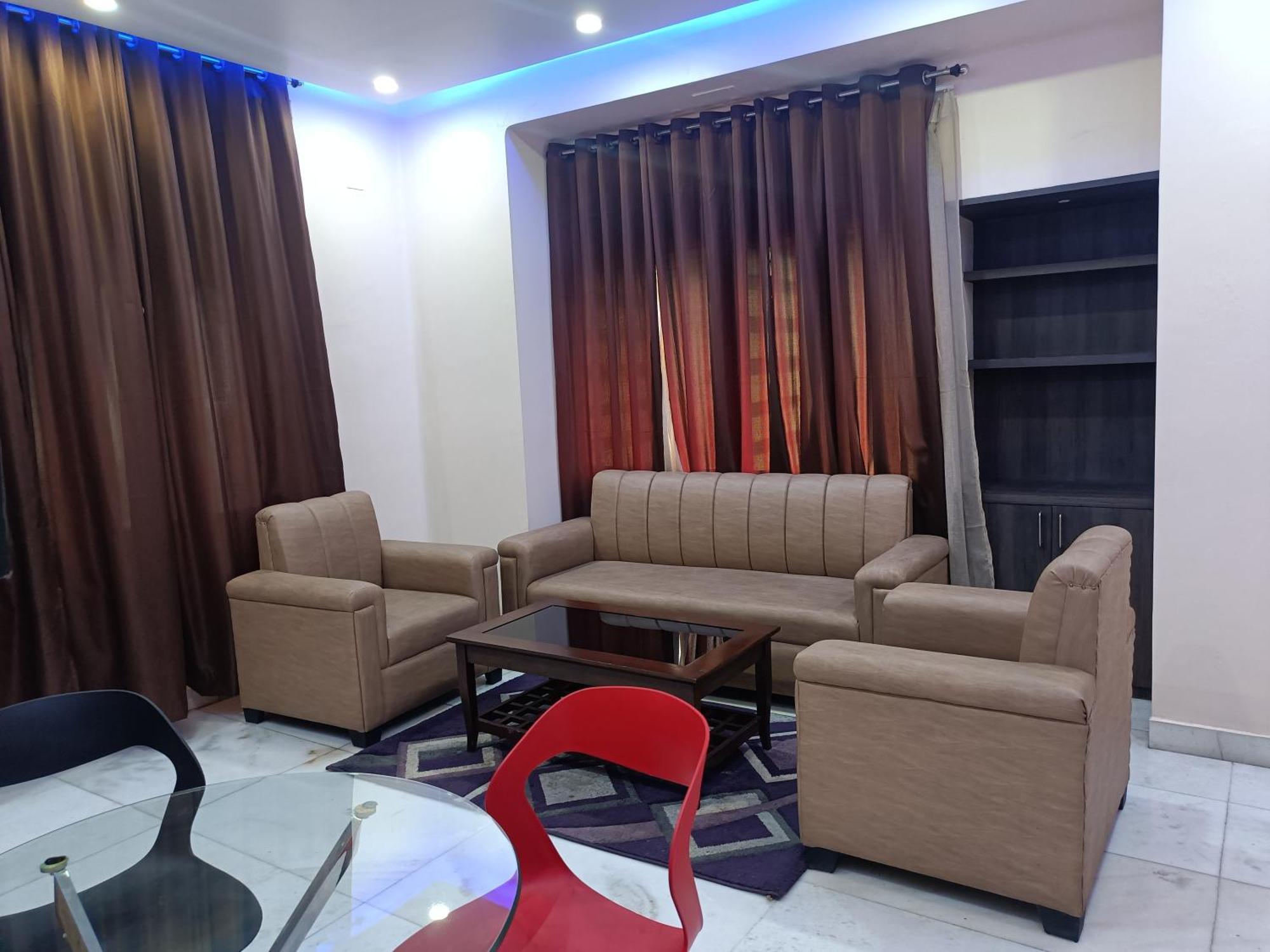 Hotel Sudakshina By Roh Silchar Exteriér fotografie