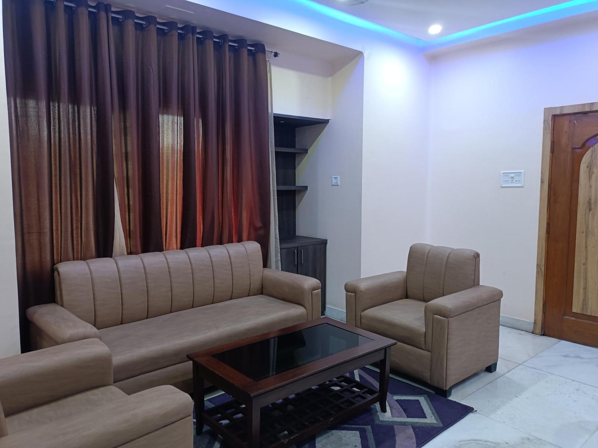 Hotel Sudakshina By Roh Silchar Exteriér fotografie