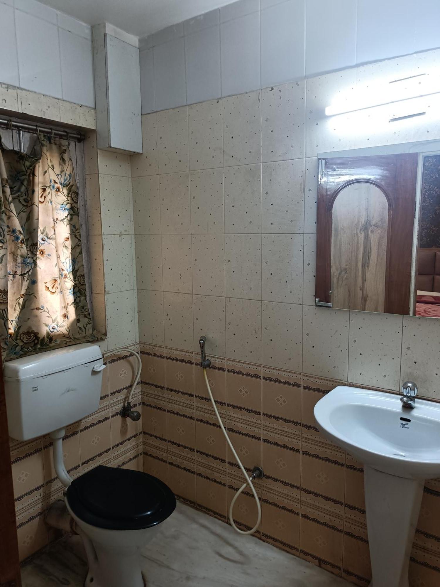 Hotel Sudakshina By Roh Silchar Exteriér fotografie